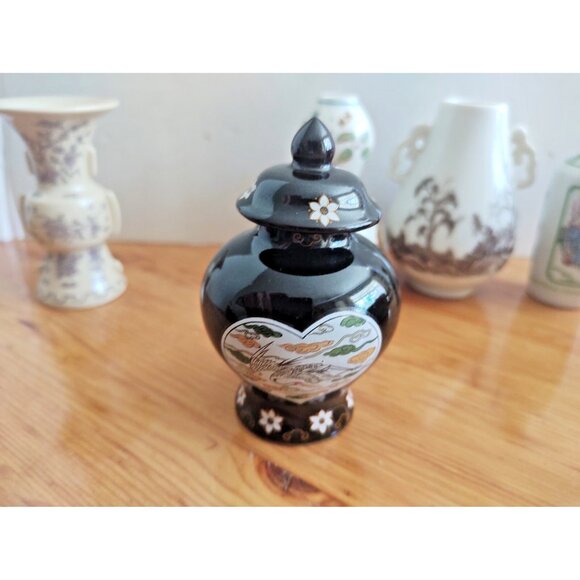 Vintage Franklin Mint Minature Japanese Bud Vases (lot of 5) - Picture 8 of 14